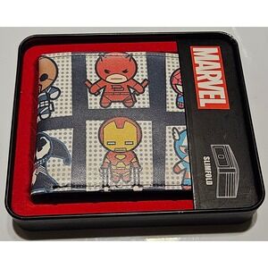 Marvel‎ Comics Slimfold Wallet with Collectible Tin - Avengers Comic Book Style